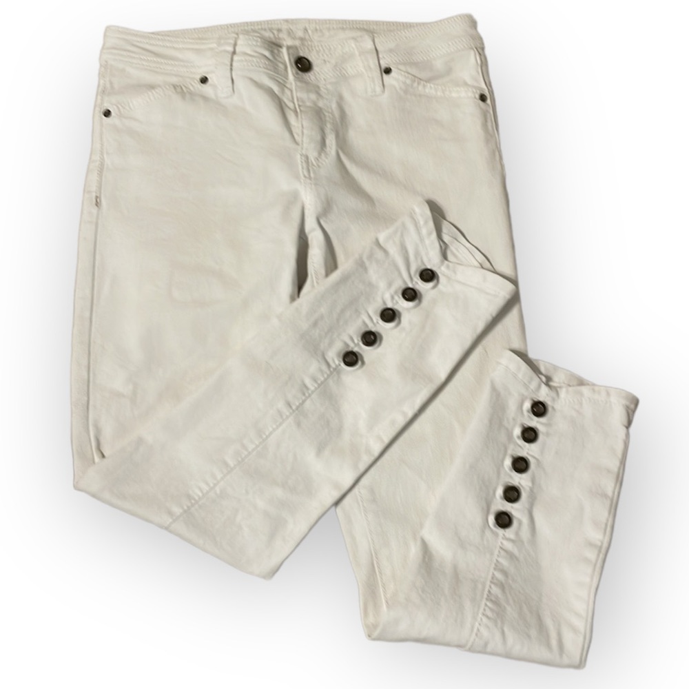 Cache Women’s White Cropped Jeans. Size 4.